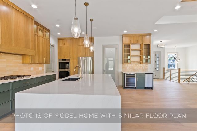 53300 Summer Breeze Drive, South Bend, IN 46637