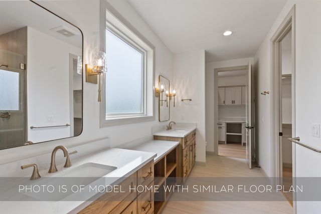 53300 Summer Breeze Drive, South Bend, IN 46637