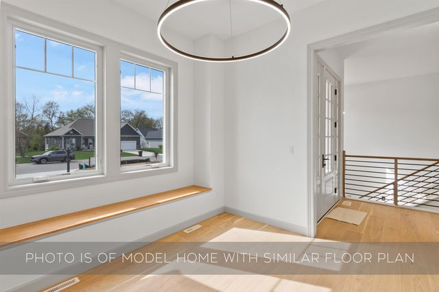 53300 Summer Breeze Drive, South Bend, IN 46637