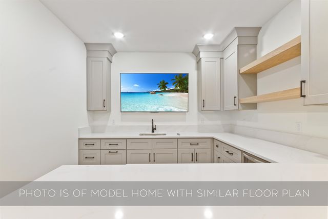 53300 Summer Breeze Drive, South Bend, IN 46637