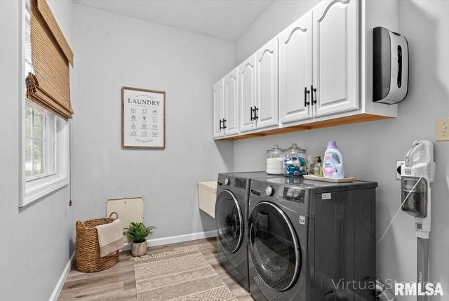 2315 CHESAPEAKE Landing, Springfield, IL 62712