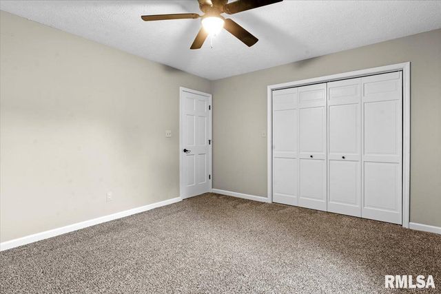 2315 CHESAPEAKE Landing, Springfield, IL 62712