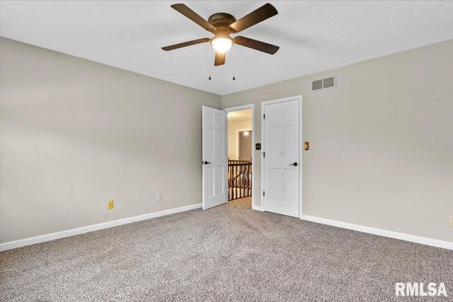 2315 CHESAPEAKE Landing, Springfield, IL 62712