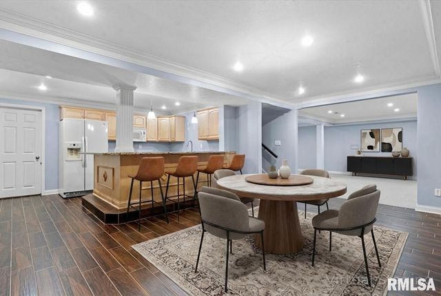 2315 CHESAPEAKE Landing, Springfield, IL 62712