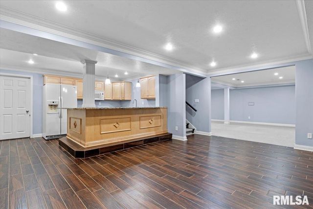 2315 CHESAPEAKE Landing, Springfield, IL 62712