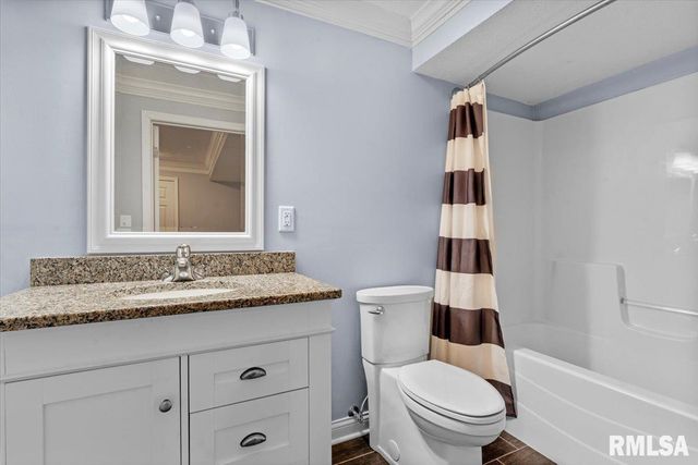 2315 CHESAPEAKE Landing, Springfield, IL 62712