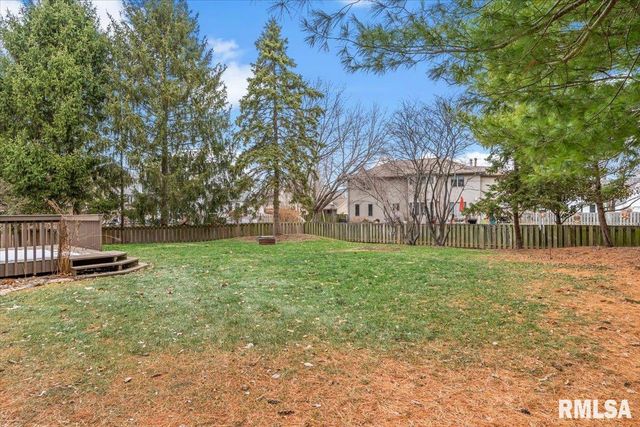 2315 CHESAPEAKE Landing, Springfield, IL 62712