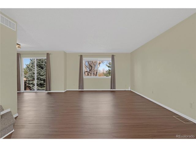 5335 S Ukraine Way, Aurora, CO 80015