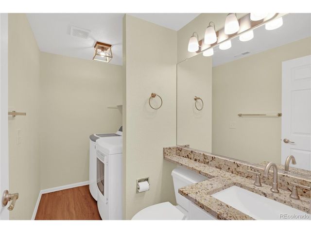 5335 S Ukraine Way, Aurora, CO 80015