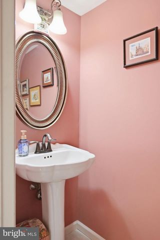 1315 N TULIP DR, West Chester, PA 19380