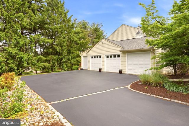 1315 N TULIP DR, West Chester, PA 19380