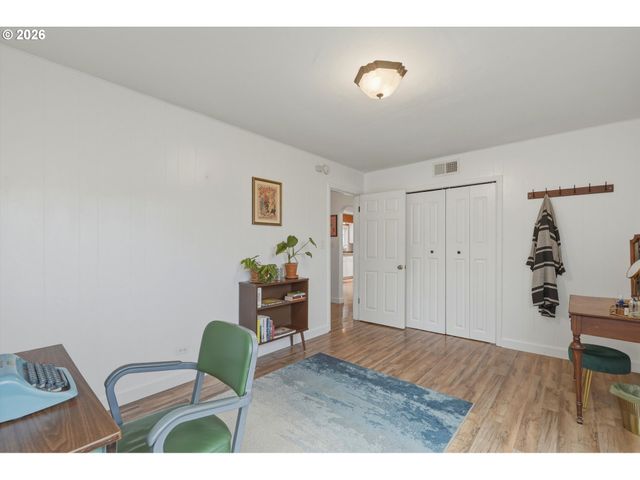 17760 Sw ALEXANDER St, Beaverton, OR 97003