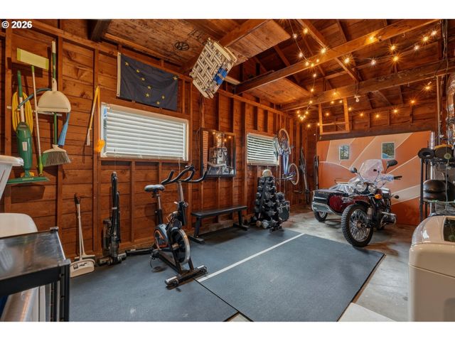 17760 Sw ALEXANDER St, Beaverton, OR 97003