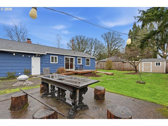 17760 Sw ALEXANDER St, Beaverton, OR 97003