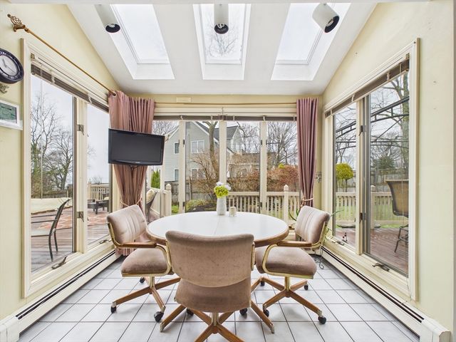 50 Prospect Ave, Hull, MA 02045