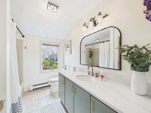 50 Prospect Ave, Hull, MA 02045