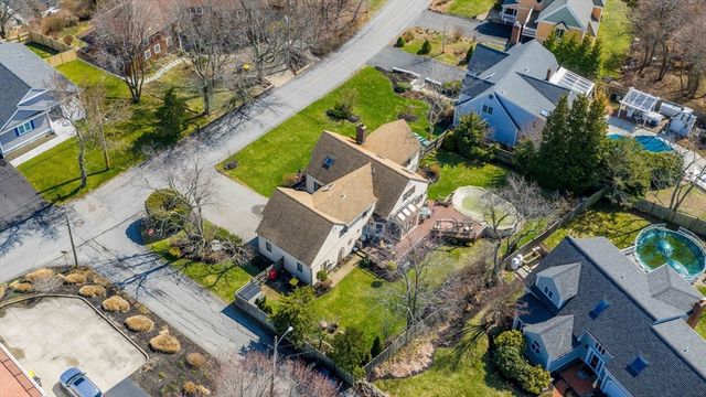 50 Prospect Ave, Hull, MA 02045