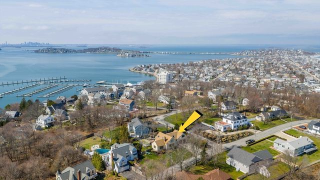 50 Prospect Ave, Hull, MA 02045