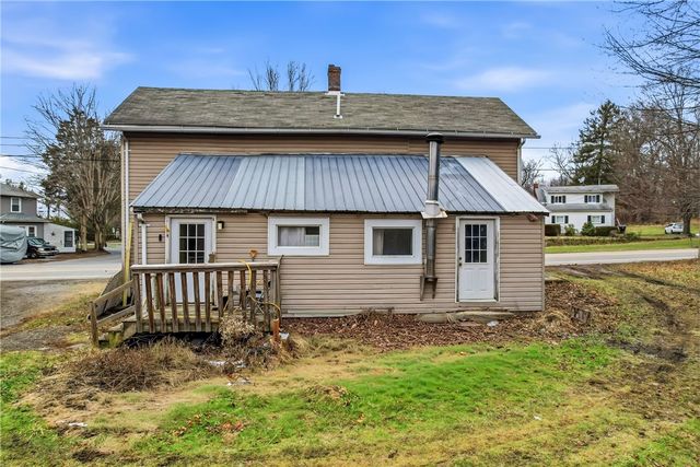 995 Mercer Ave, Hermitage, PA 16148