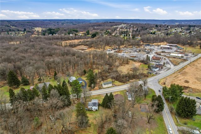 995 Mercer Ave, Hermitage, PA 16148