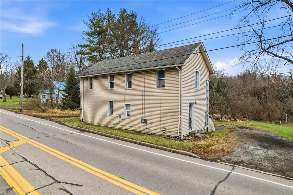 995 Mercer Ave, Hermitage, PA 16148