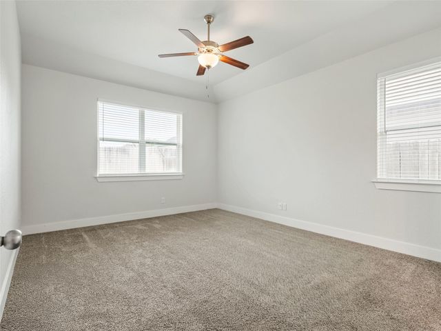 203 Winston DR, Fredericksburg, TX 78624