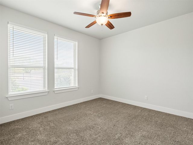 203 Winston DR, Fredericksburg, TX 78624