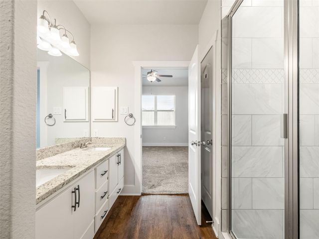 203 Winston DR, Fredericksburg, TX 78624