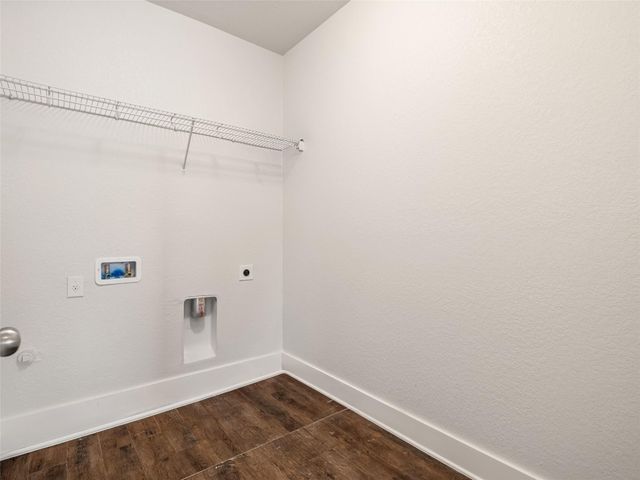 203 Winston DR, Fredericksburg, TX 78624