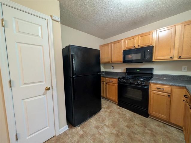 3413 Creekview Drive, Rex, GA 30273