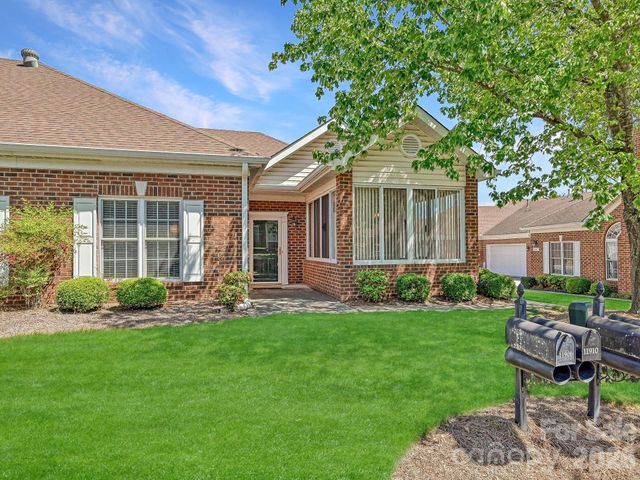 8655 Windsor Ridge Drive, Charlotte, NC 28277