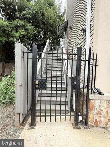 1500 OGDEN ST NW, Washington, DC 20010