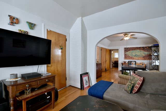 7625 Monroe Street, Forest Park, IL 60130