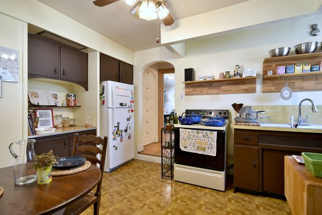 7625 Monroe Street, Forest Park, IL 60130