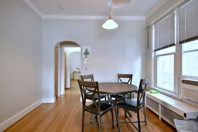 7625 Monroe Street, Forest Park, IL 60130