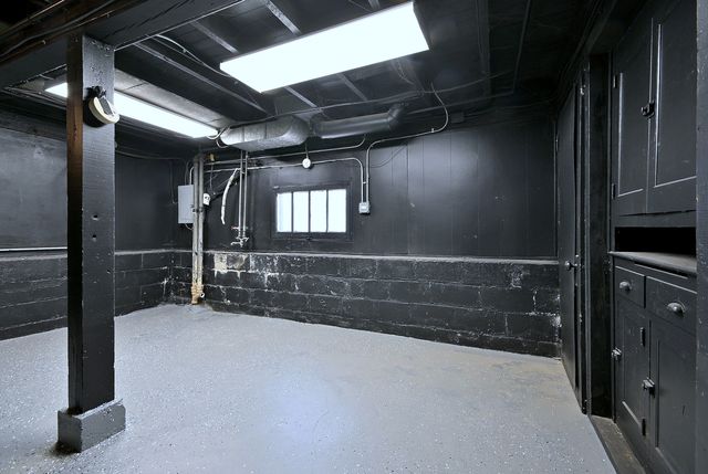 7625 Monroe Street, Forest Park, IL 60130