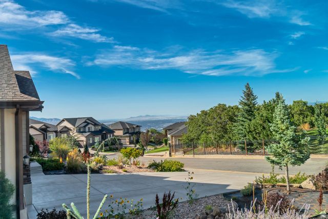 15188 S TALL WOODS DR, Draper, UT 84020