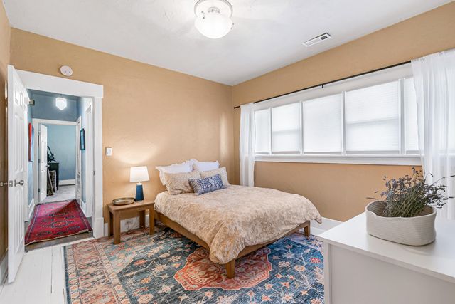 408 N Ivy Street, Medford, OR 97501