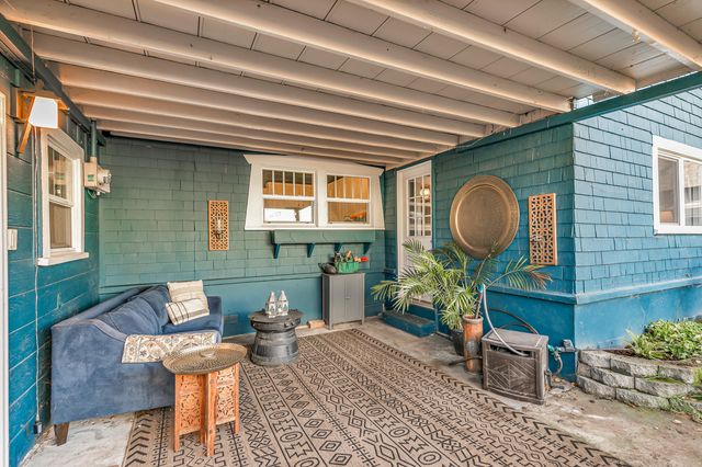 408 N Ivy Street, Medford, OR 97501