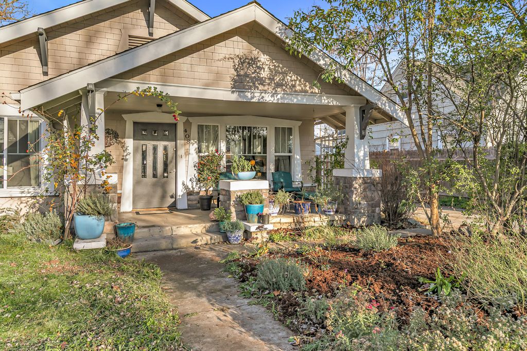 408 N Ivy Street, Medford, OR 97501