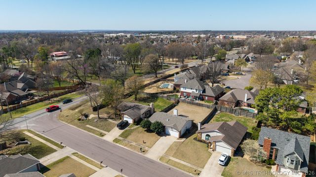 10056 S 91st East Avenue, Tulsa, OK 74133