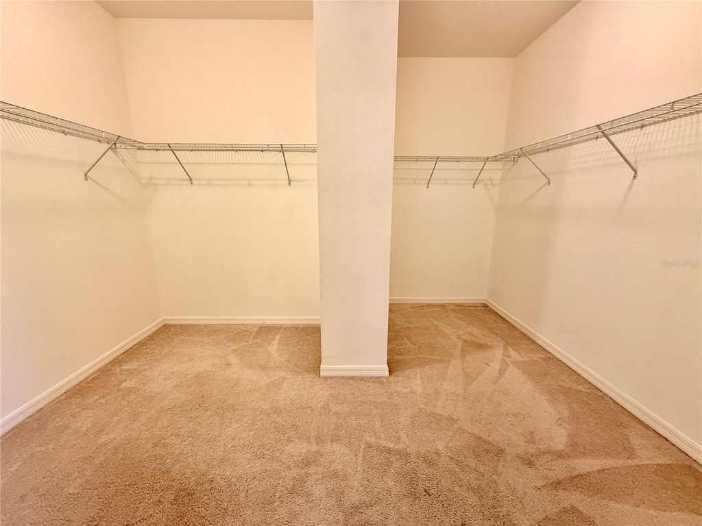 Image 21 of property listing at 12121 HOMESTEAD PARK LANE, Orlando, FL 32824