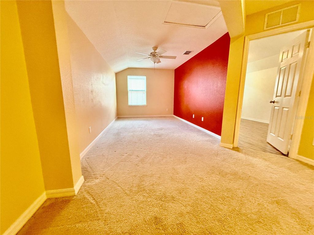 Image 30 of property listing at 12121 HOMESTEAD PARK LANE, Orlando, FL 32824