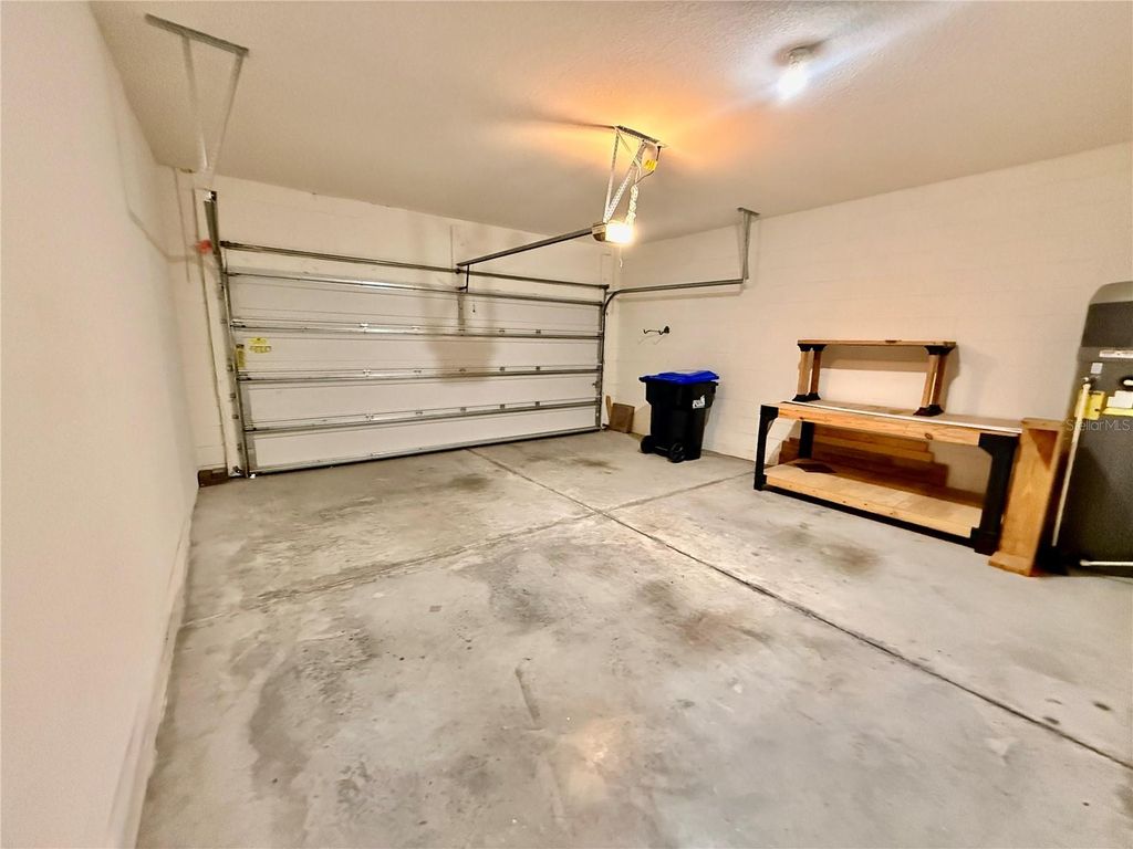 Image 37 of property listing at 12121 HOMESTEAD PARK LANE, Orlando, FL 32824