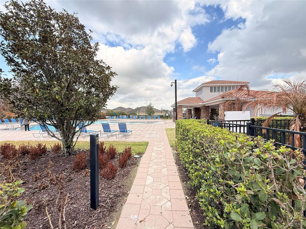 Image 43 of property listing at 12121 HOMESTEAD PARK LANE, Orlando, FL 32824