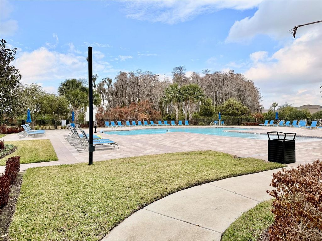 Image 45 of property listing at 12121 HOMESTEAD PARK LANE, Orlando, FL 32824