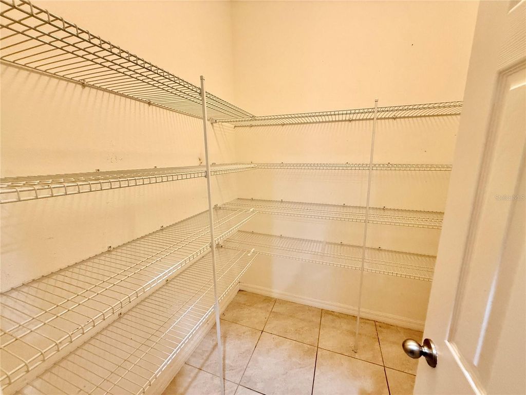 Image 9 of property listing at 12121 HOMESTEAD PARK LANE, Orlando, FL 32824