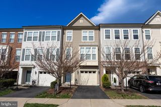 11974 MIRROR LAKE LN, Bristow, VA 20136