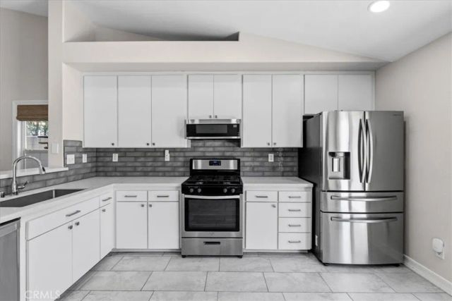 7055 Montana, Fontana, CA 92336