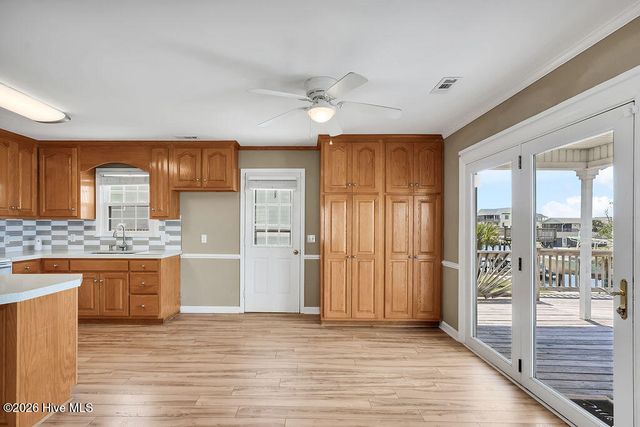 4069 4th Street, Surf City, NC 28445